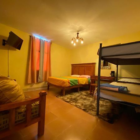 Departamentos Suites Centro Гуанахуато Экстерьер фото